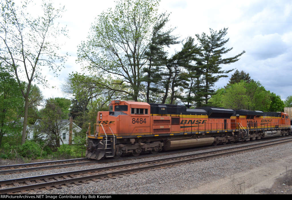 BNSF 8484